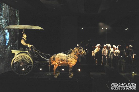 &ldquo;秦俑馆一号铜车马&rdquo;亮相中国馆